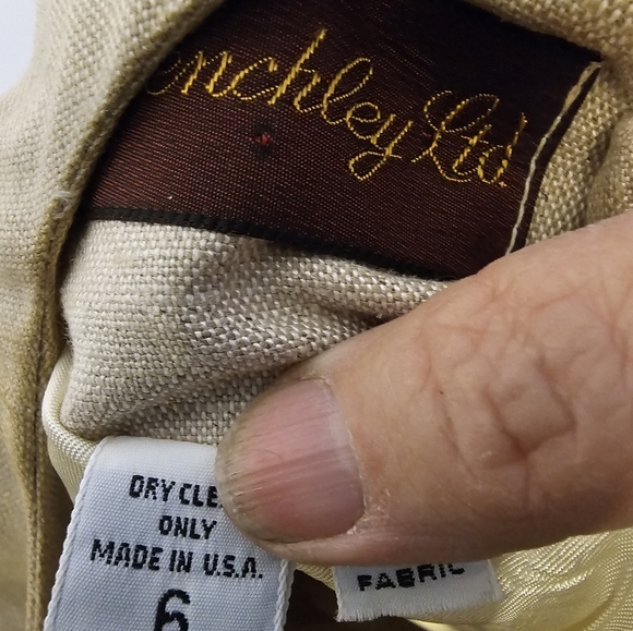 Vintage beige‎ linen short sleeve dress from the Benchley Ltd. Co. - Picture 7 of 9